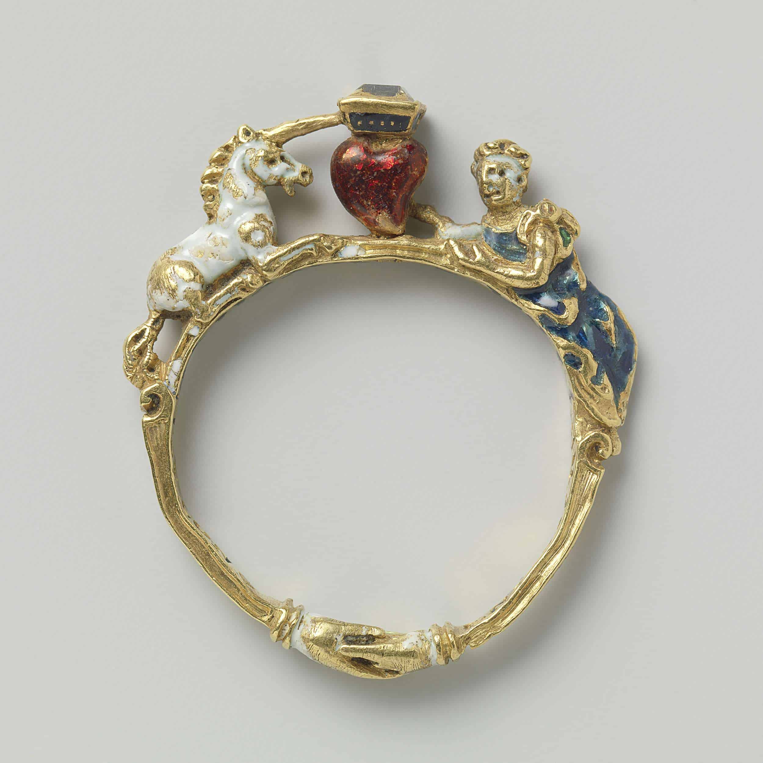 Engraved Ring Roman Style Engraved Ring Roman Style
