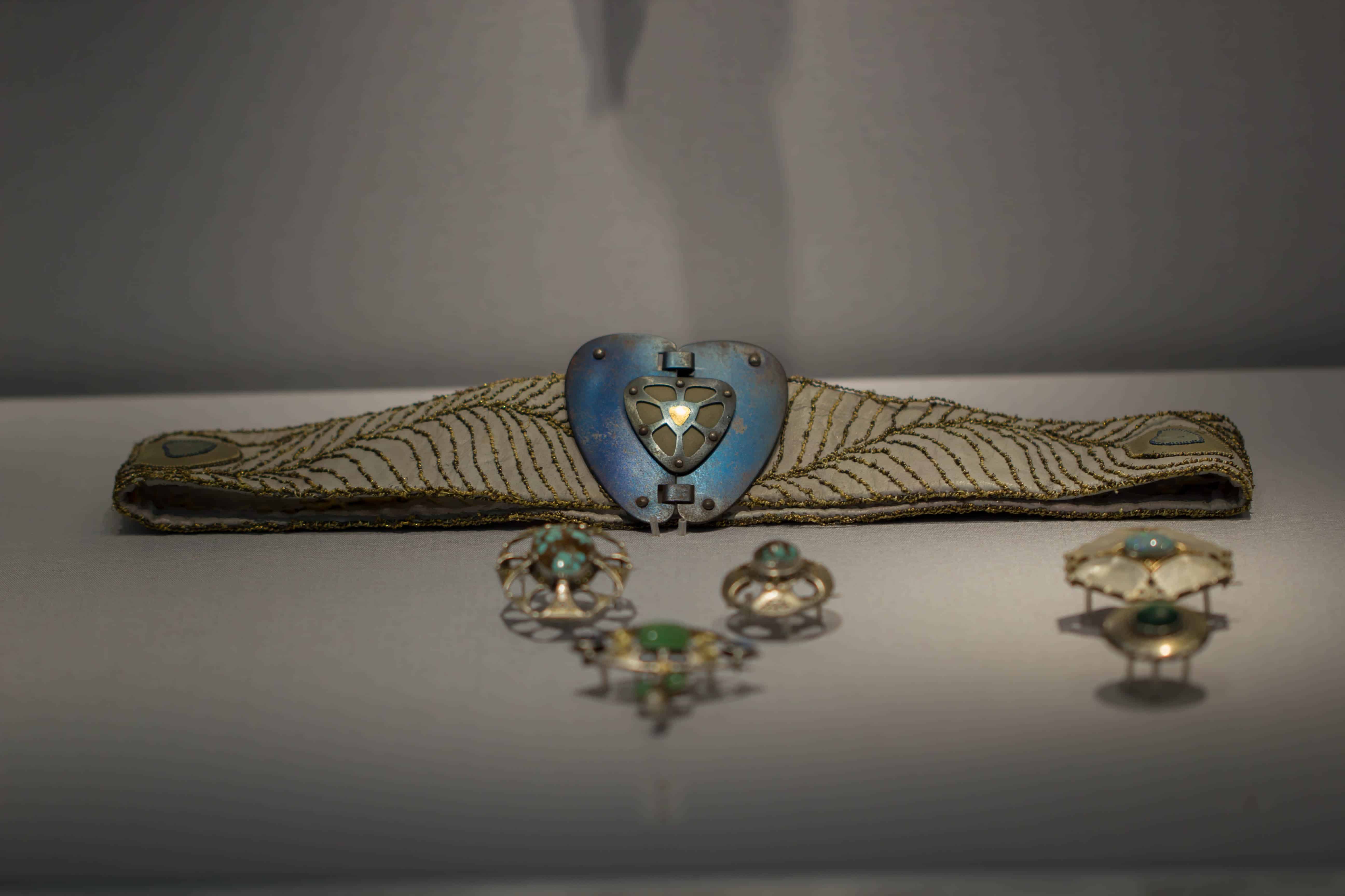 Art_nouveau_belt Antique Jewelry University