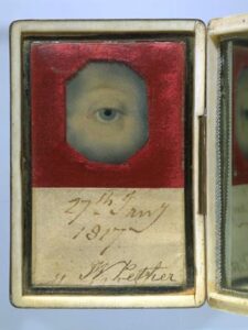 Eye Miniature in an Ivory Case with a Mirrored Lid c.1817.