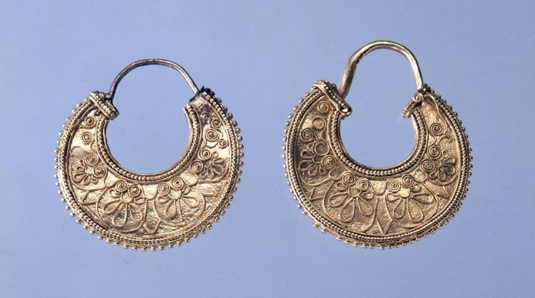 antic earrings