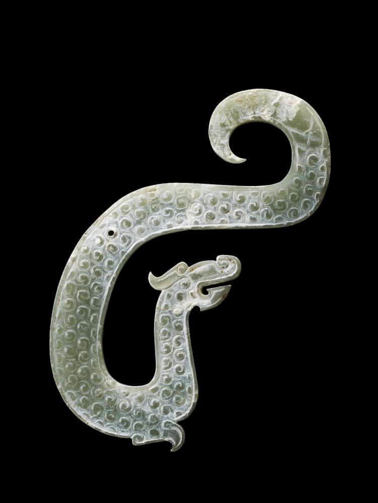 Carved Jade Dragon Zhou dynasty c.5th to 4th century B.C. © Trustees of the British Museum.