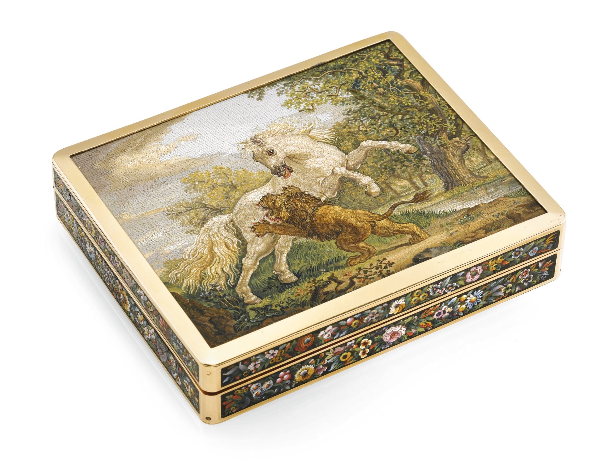 A Snuff Box with Micromosaic Attributed to Filipo Puglieschi, Rome, (panels c.1810) Photo Courtesy of Sotheby’s.