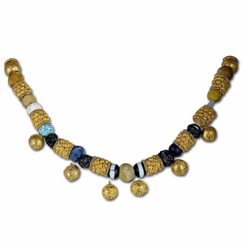 Necklace. Gold and Glass Paste, Roman Artwork, 6th–5th Centuries BC. From a Sarcophagus in Fidene, Italy. ©