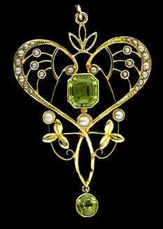 Art Nouveau Pendant Set with Peridot. Image courtesy of Lang Antiques