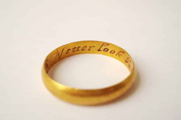 Posy Ring Inscribed Neuer(sic) Look but Remember A S, c.17th-18th Century. 