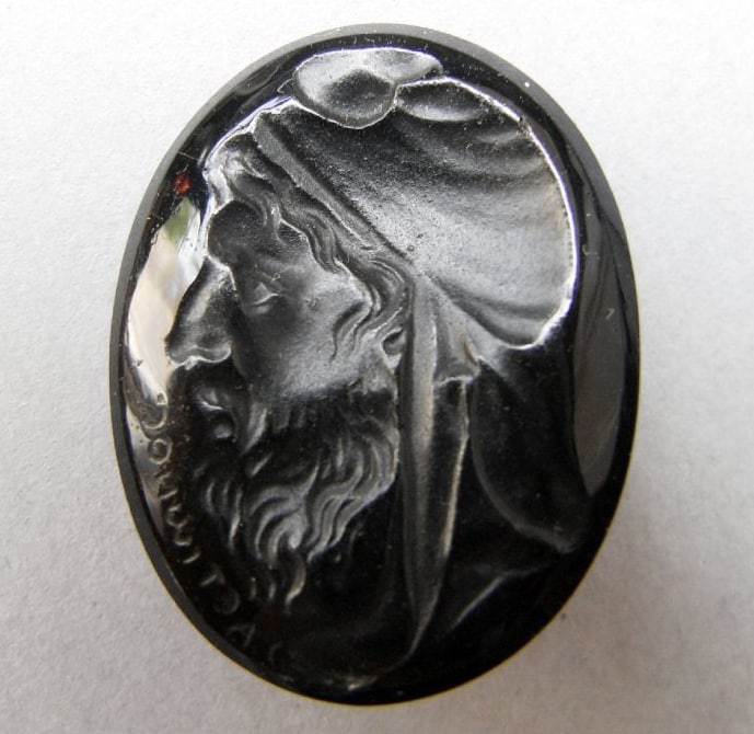 Oval Tassie Intaglio Depicting Bearded Priam, King of Troy, in Phrygian Cap. c. Late 18th Century. © The Trustees of the British Museum.