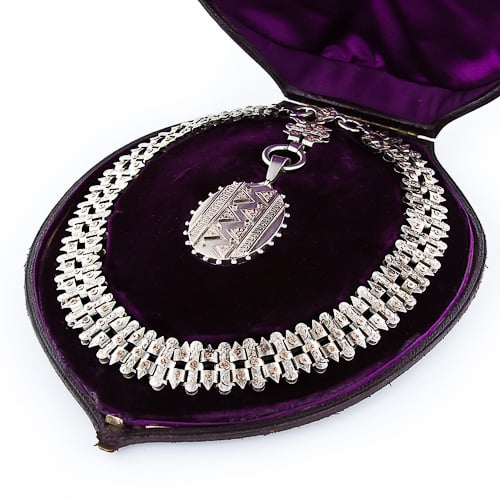 Victorian Silver Collar and Locket, c.1880 Birmingham.