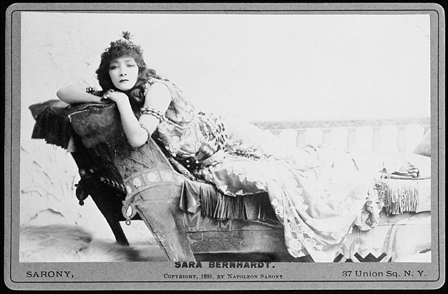 Sarah Bernhardt as Cléopatre.