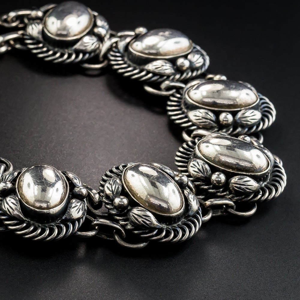 Danish Handmade Sterling Silver Bracelet. Signed Daurup.