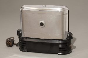 Toast-O-Lator Electric Toaster by Crocker Wheeler Co., 1939. From the Collections of The Henry Ford.