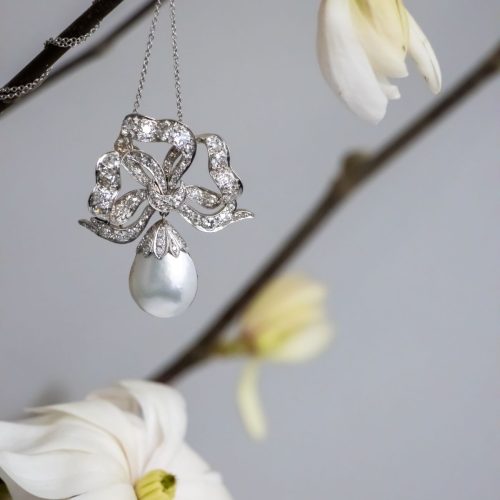 Late Victorian/Early Belle Epoque Diamond Bow Necklace. Late Victorian/Early Belle Epoque Diamond Bow Necklace.