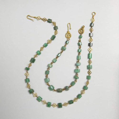Roman Emerald and Gold Necklace c.2nd-3rd Century.