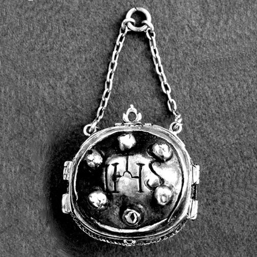 Reliquary Pendant, South American Silver, c.1600. © The Trustees of the British Museum.