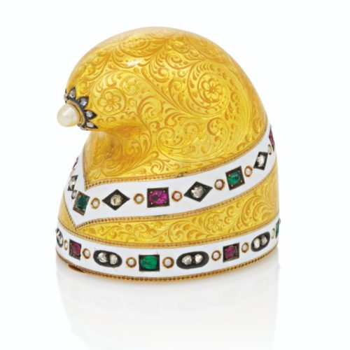 Ruby, Emerald, Diamond, Enamel, and Hand Engraved Gold Bonbonnière, Fabergé, c.1899-1904. Photo Courtesy of Christie’s. Ruby, Emerald, Diamond, Enamel, and Hand Engraved Gold Bonbonnière, Fabergé, c.1899-1904. Photo Courtesy of Christie's.