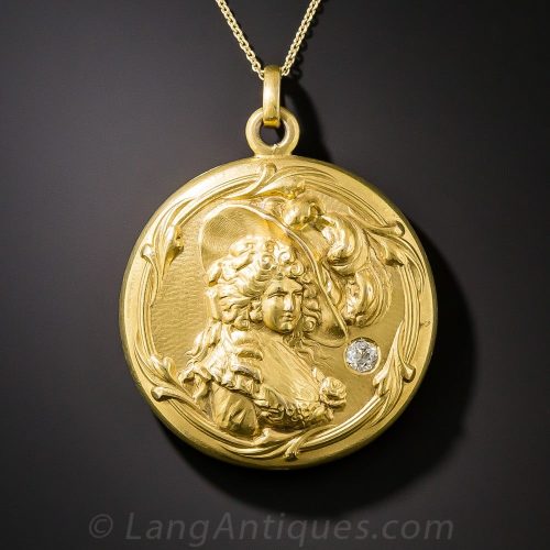 Art Nouveau Locket.